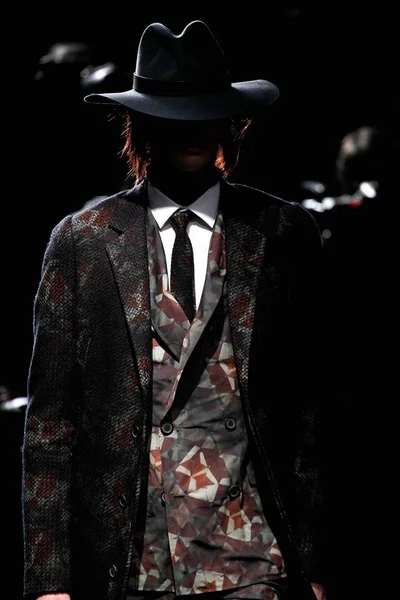 Look 39